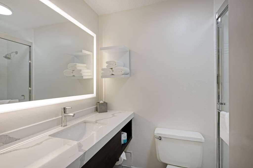 The Lux Hotel & Conference Center, Ascend Hotel Collection วอเตอร์ลู ห้อง รูปภาพ